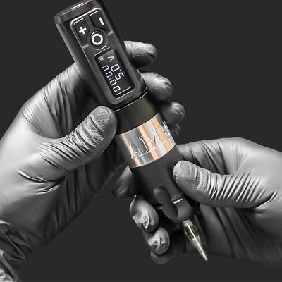 Ambición Soldado Digital Display Arma eléctrica de tatuaje Máquina inalámbrica Máquina rotativa de lápiz de tatuaje Máquina para artista de tatuajes proveedor